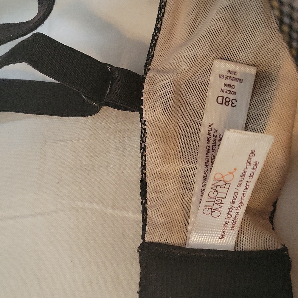 Black lace bra with underwire, EUC!🎊🎉 - Picture 5 of 10